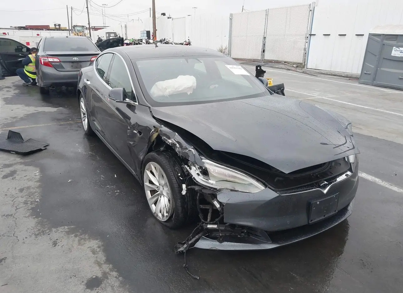 2018 TESLA  - Image 1.