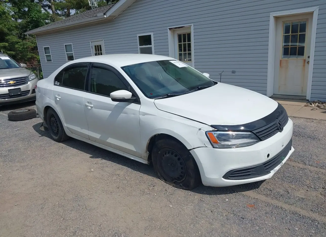 2014 VOLKSWAGEN  - Image 1.