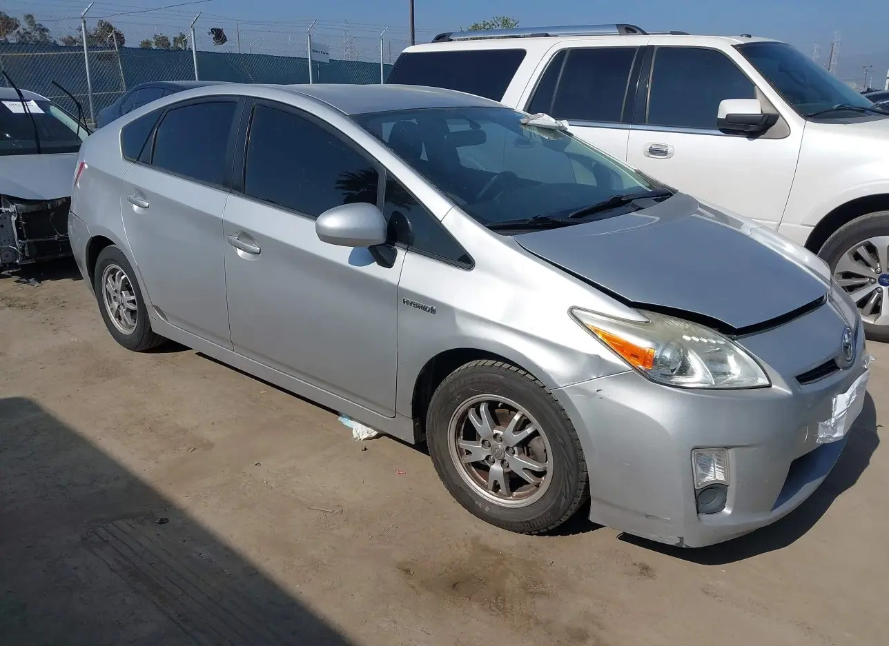 2011 TOYOTA  - Image 1.