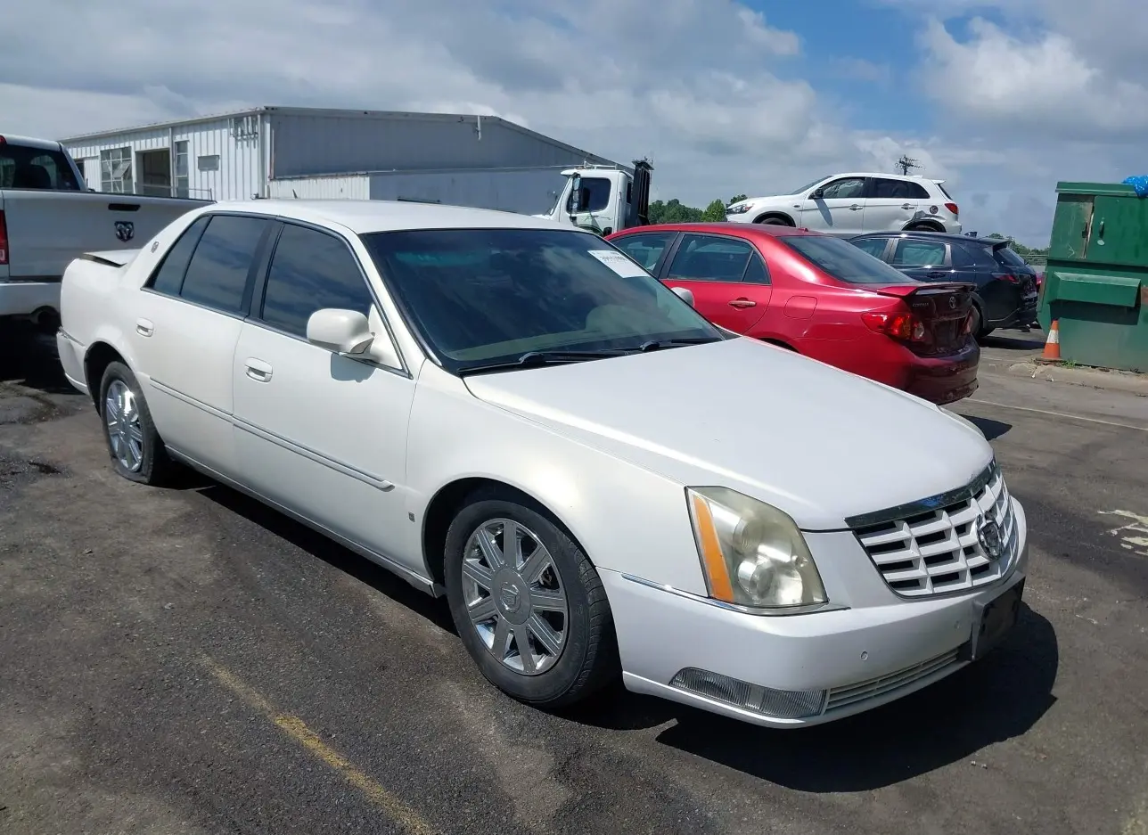 2006 CADILLAC  - Image 1.