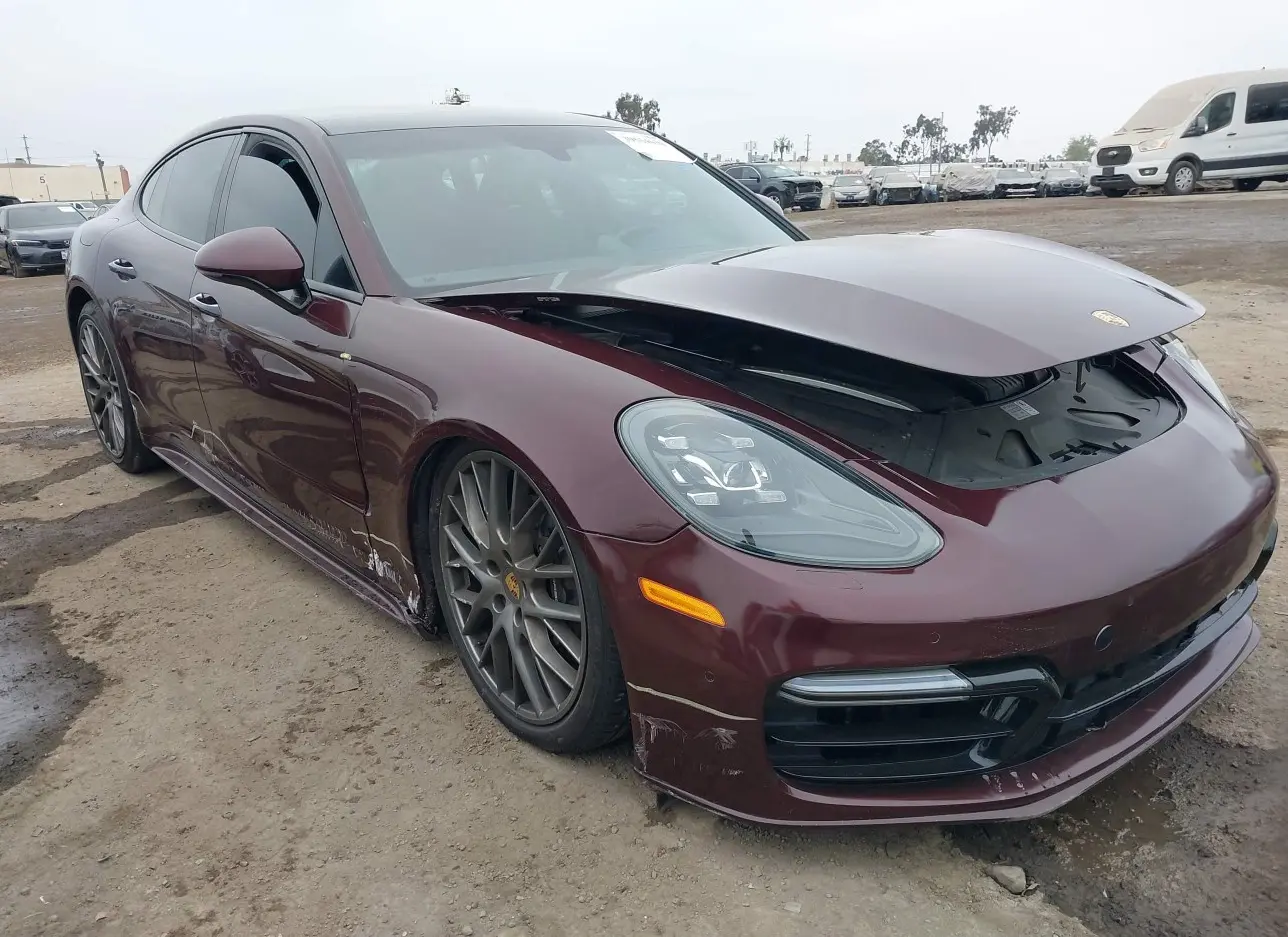 2018 PORSCHE  - Image 1.