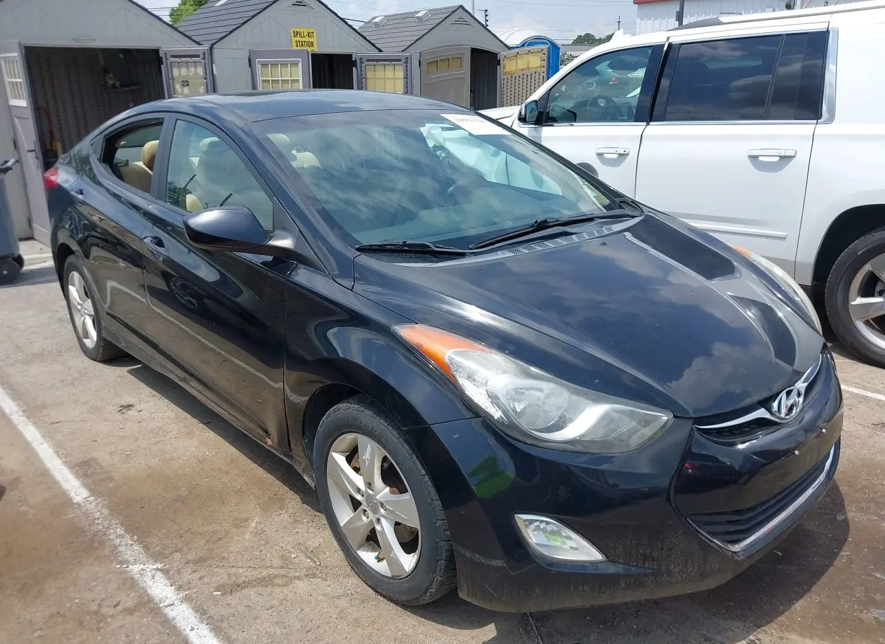 2012 HYUNDAI  - Image 1.