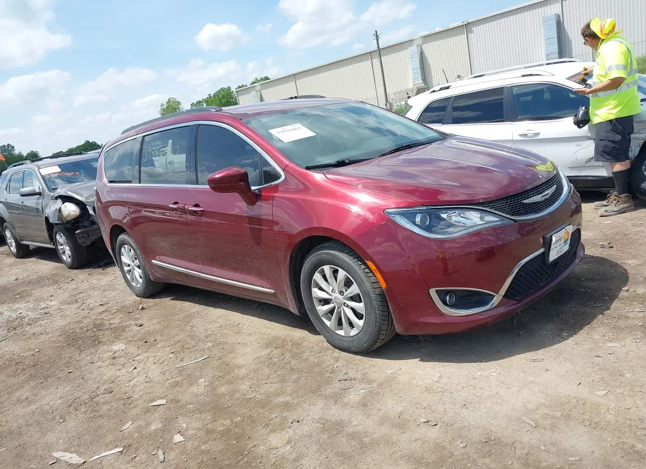 2017 CHRYSLER  - Image 1.