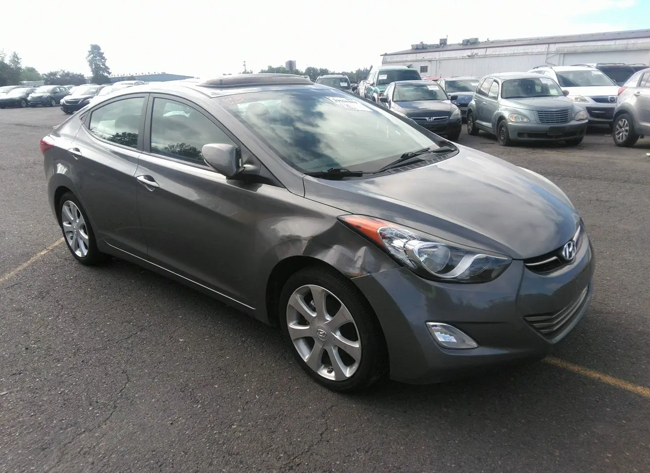 2012 HYUNDAI  - Image 1.