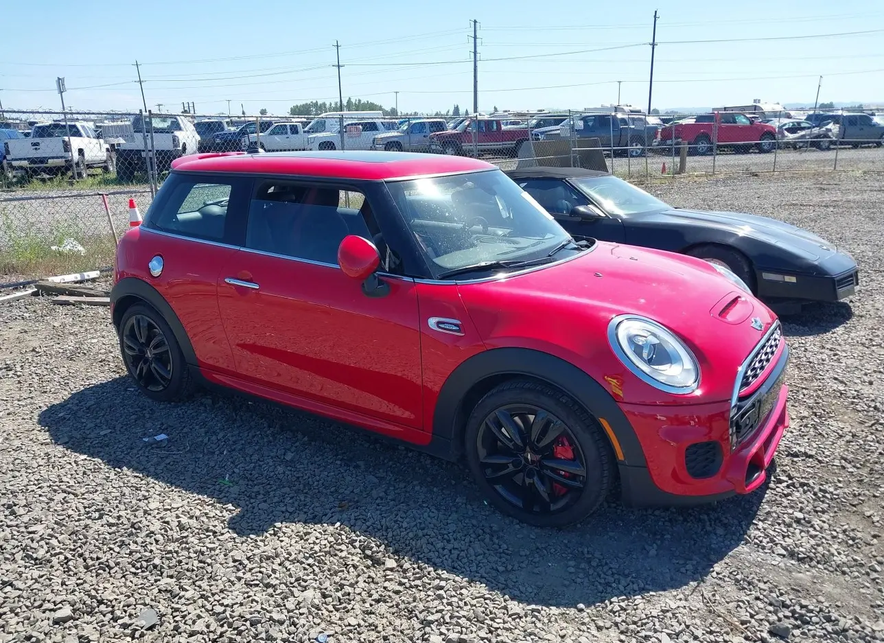 2016 MINI  - Image 1.