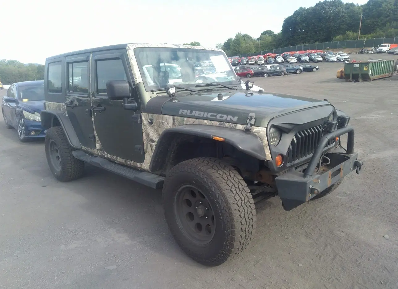 2008 JEEP  - Image 1.