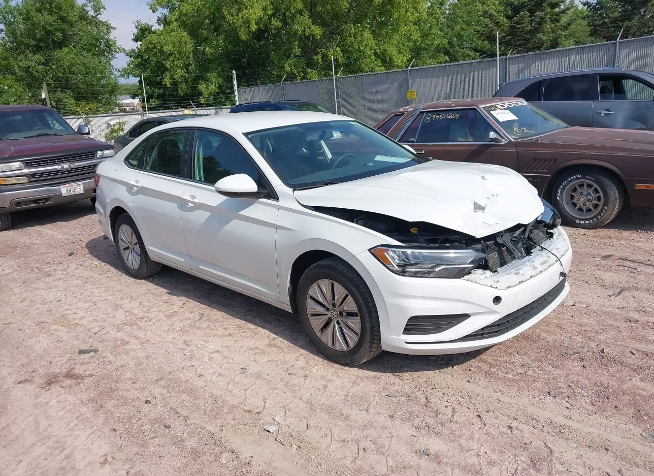 2019 VOLKSWAGEN  - Image 1.