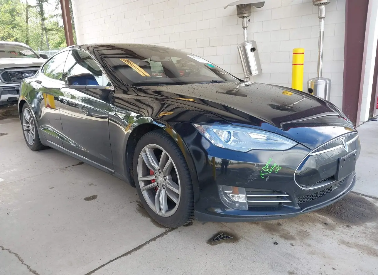 2015 TESLA  - Image 1.