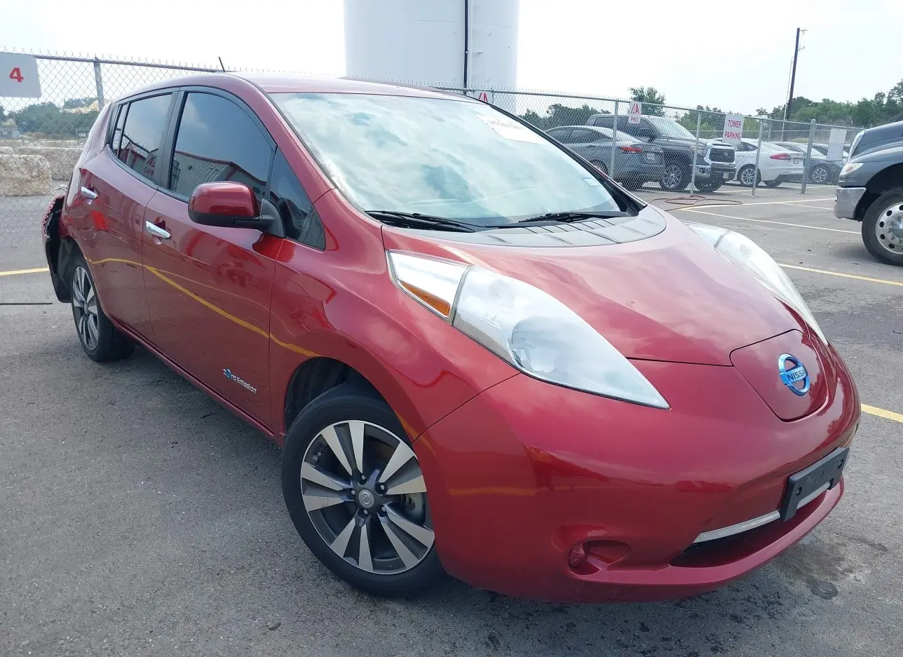 2015 NISSAN  - Image 1.