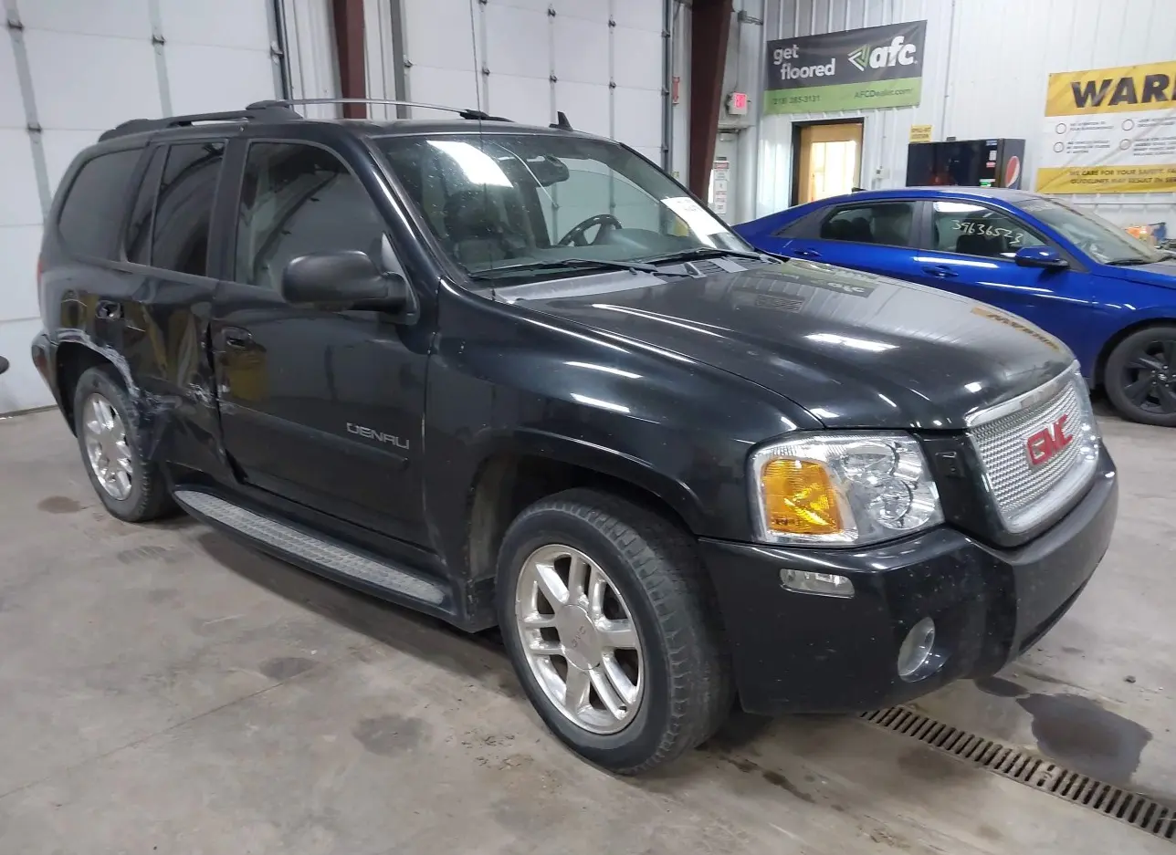 2007 GMC  - Image 1.