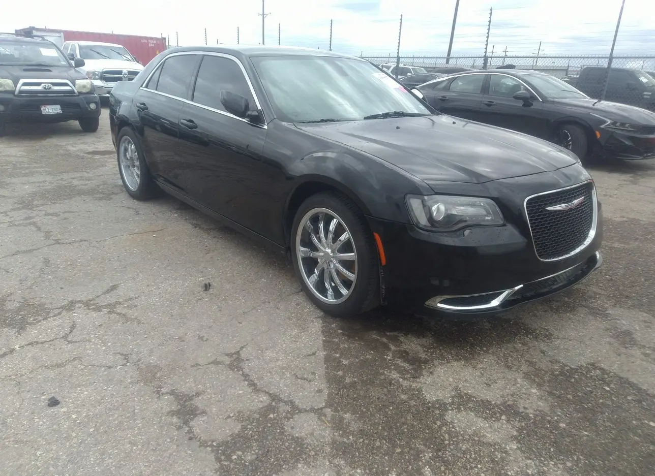 2018 CHRYSLER  - Image 1.