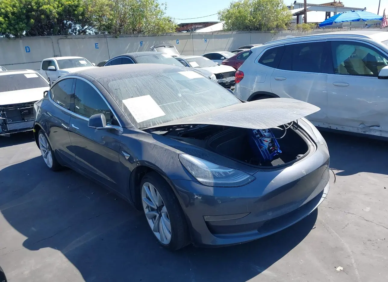 2018 TESLA  - Image 1.