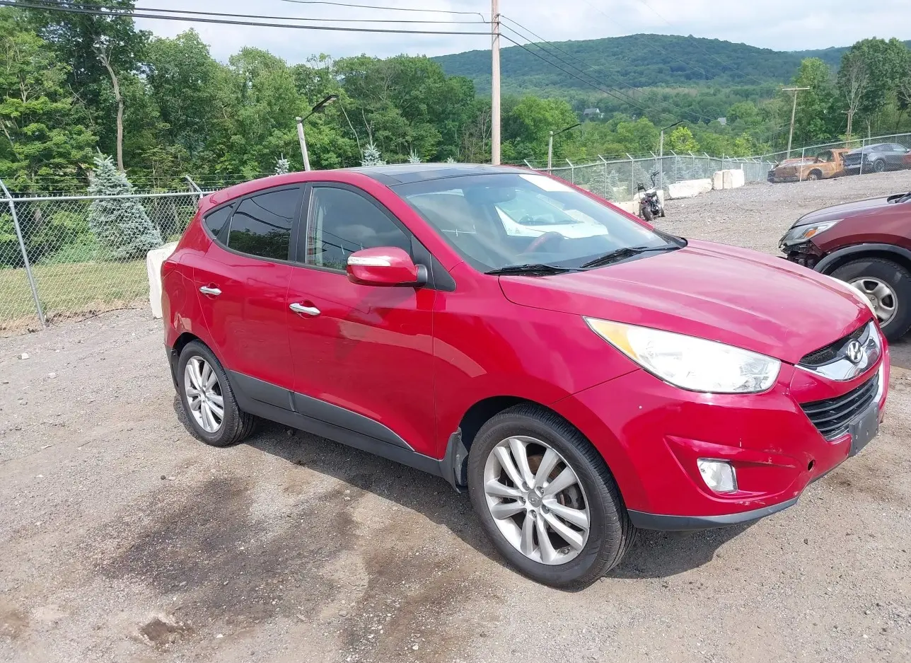 2012 HYUNDAI  - Image 1.