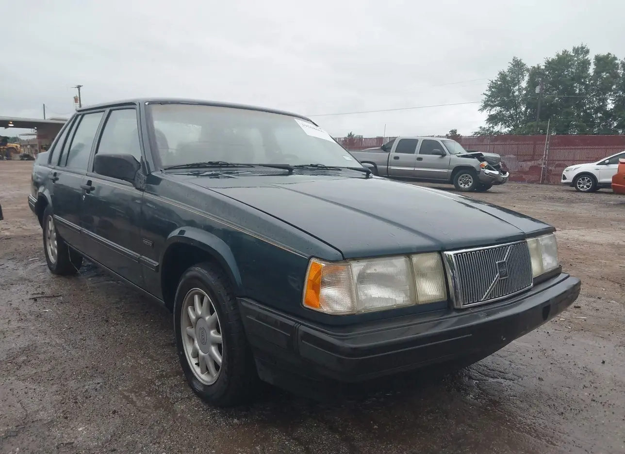 1994 VOLVO  - Image 1.