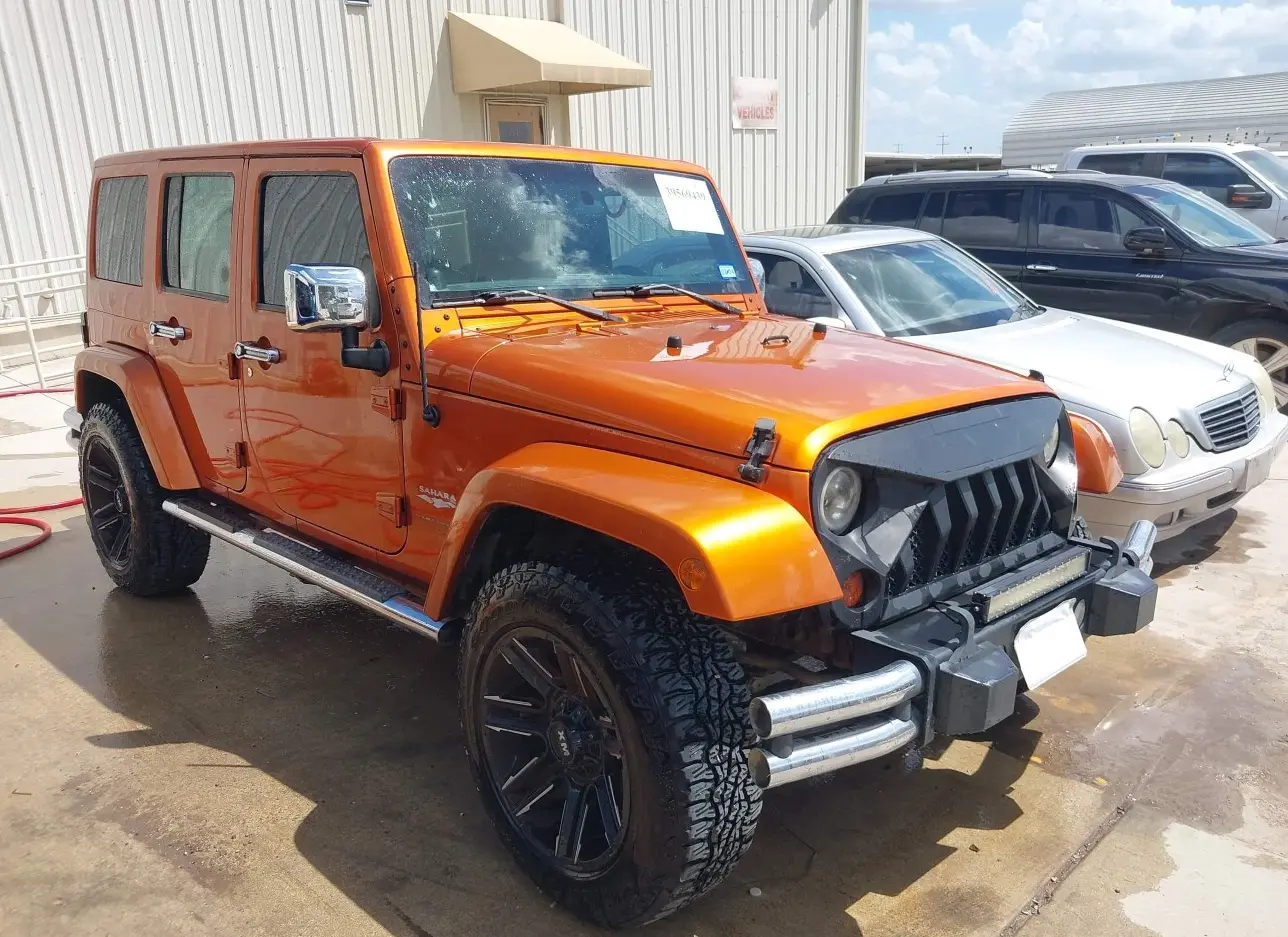 2011 JEEP  - Image 1.