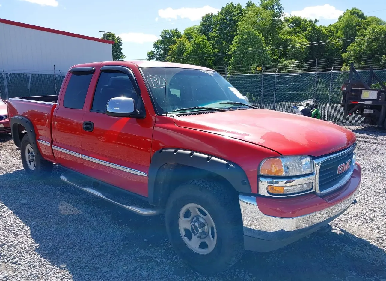 2000 GMC  - Image 1.