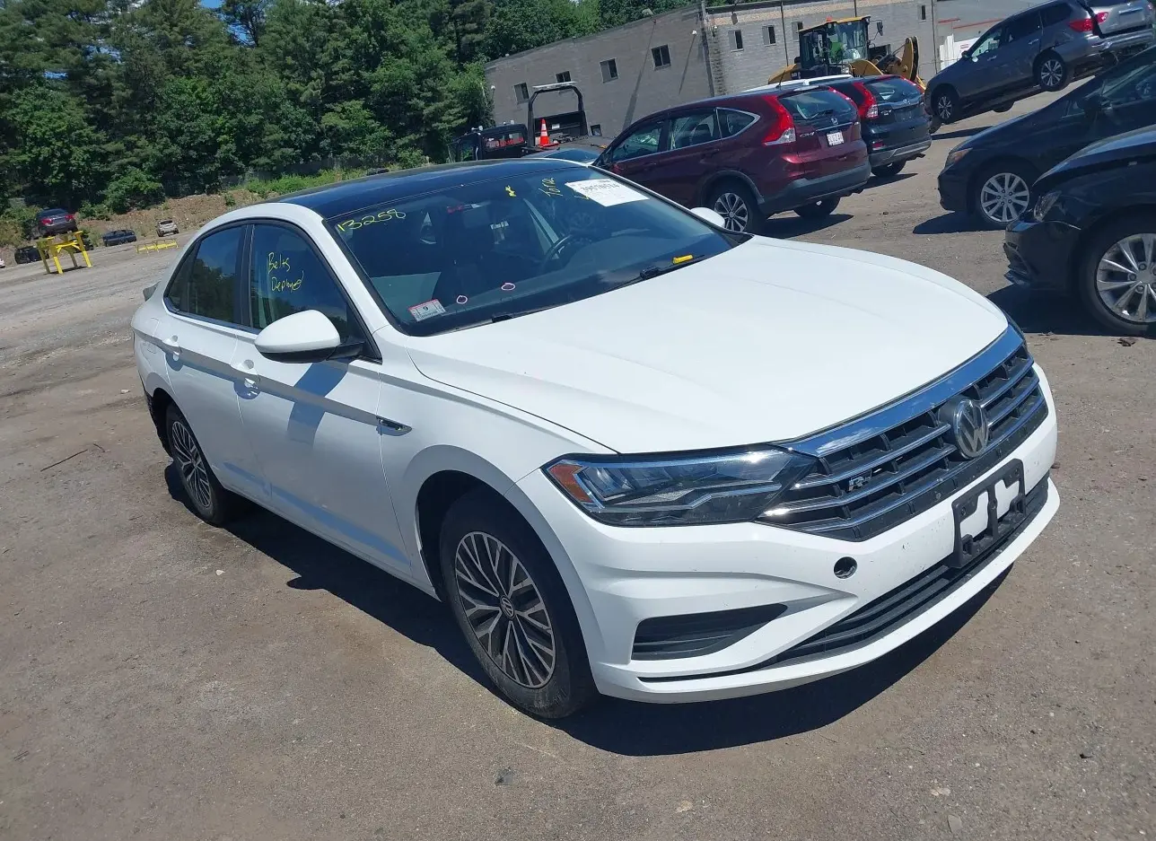 2019 VOLKSWAGEN  - Image 1.