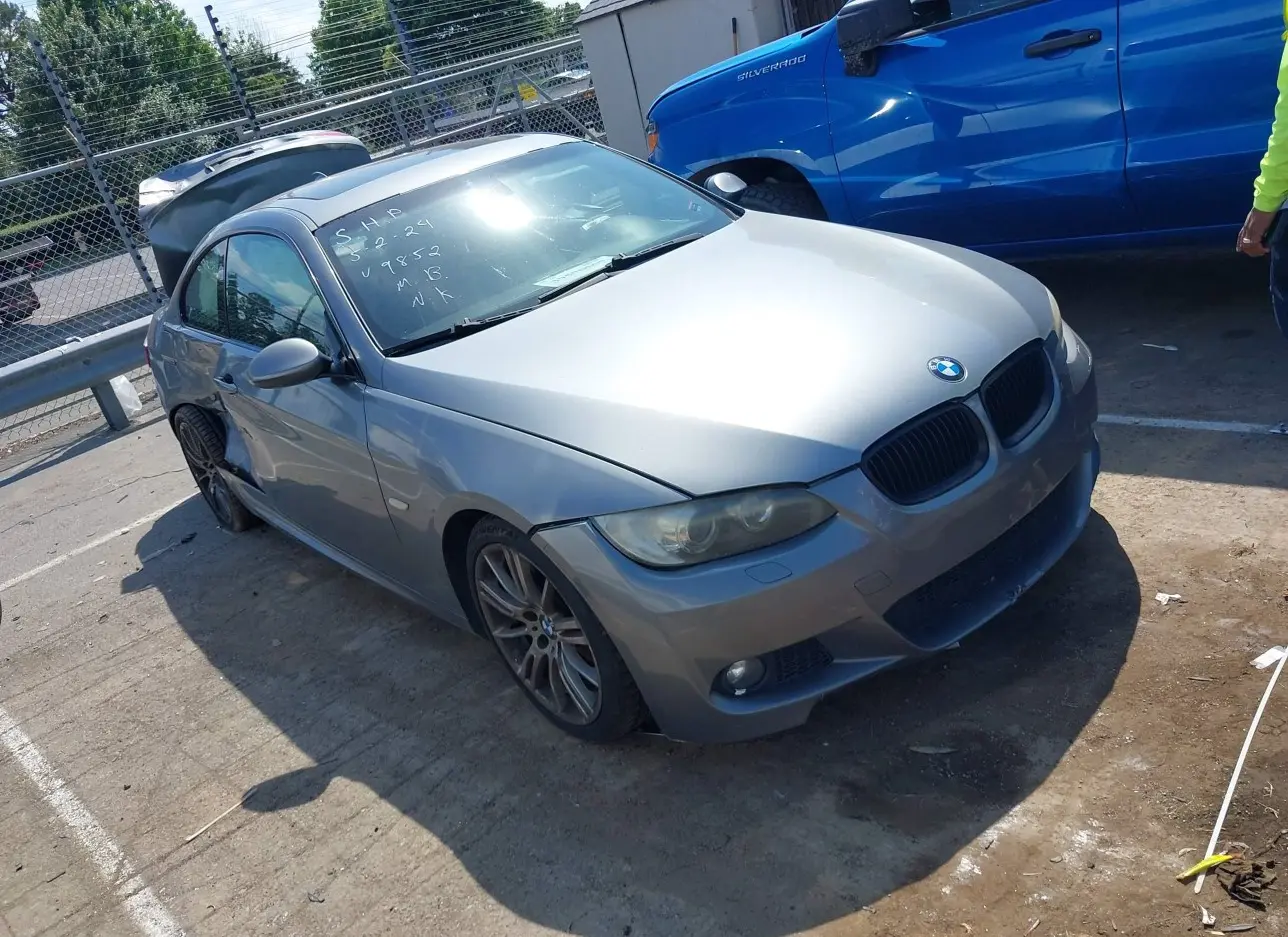 2009 BMW  - Image 1.