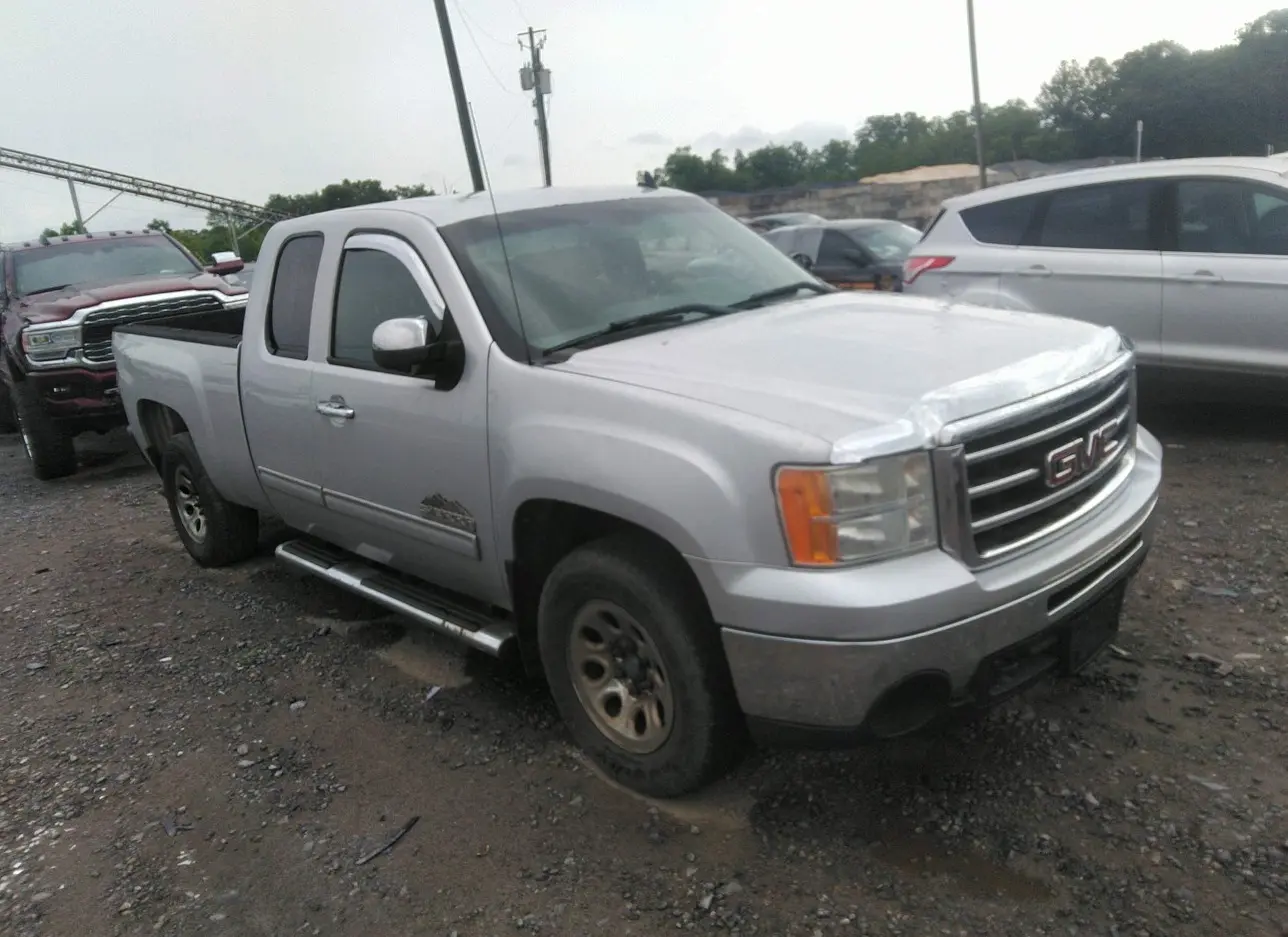 2012 GMC  - Image 1.