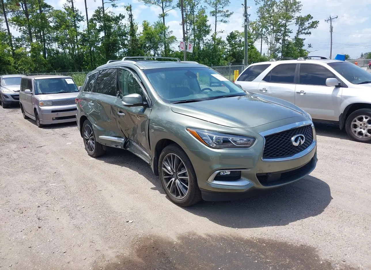 2016 INFINITI  - Image 1.