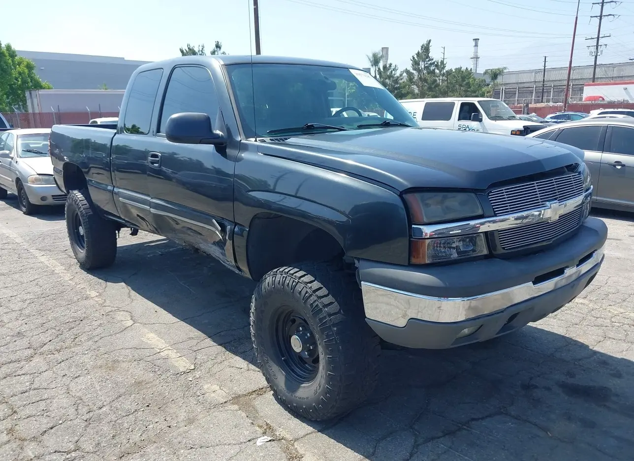 2004 CHEVROLET  - Image 1.