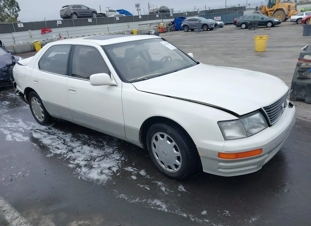 1996 LEXUS  - Image 1.