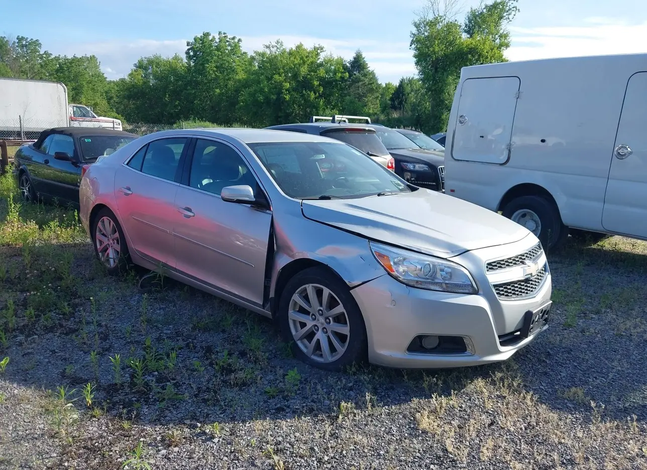 2013 CHEVROLET  - Image 1.