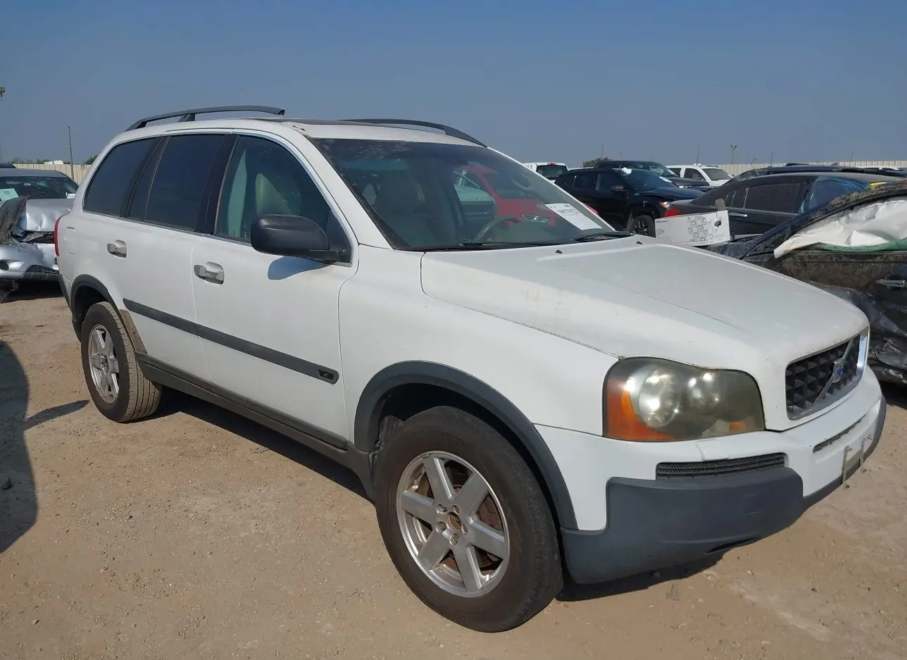 2005 VOLVO  - Image 1.