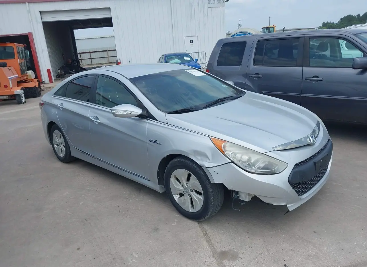 2015 HYUNDAI  - Image 1.