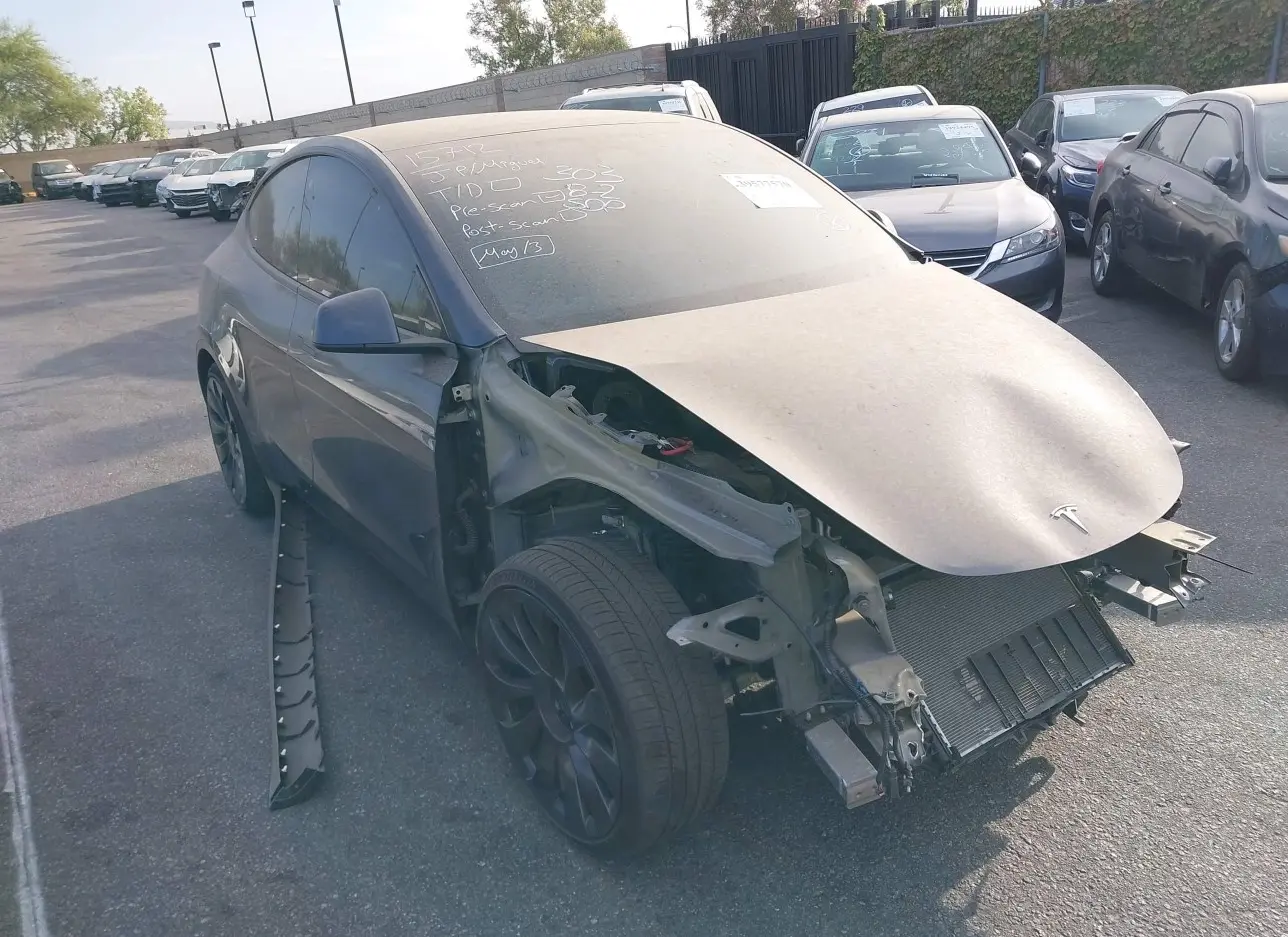 2022 TESLA  - Image 1.