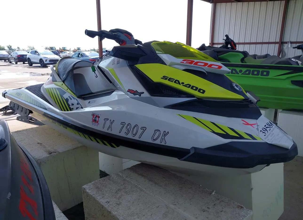 2016 SEADOO  - Image 1.