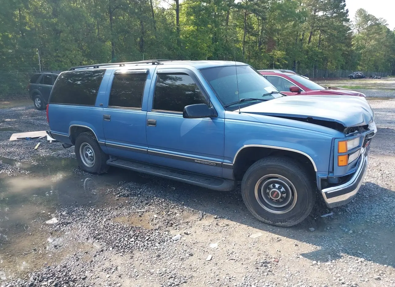 1996 GMC  - Image 1.