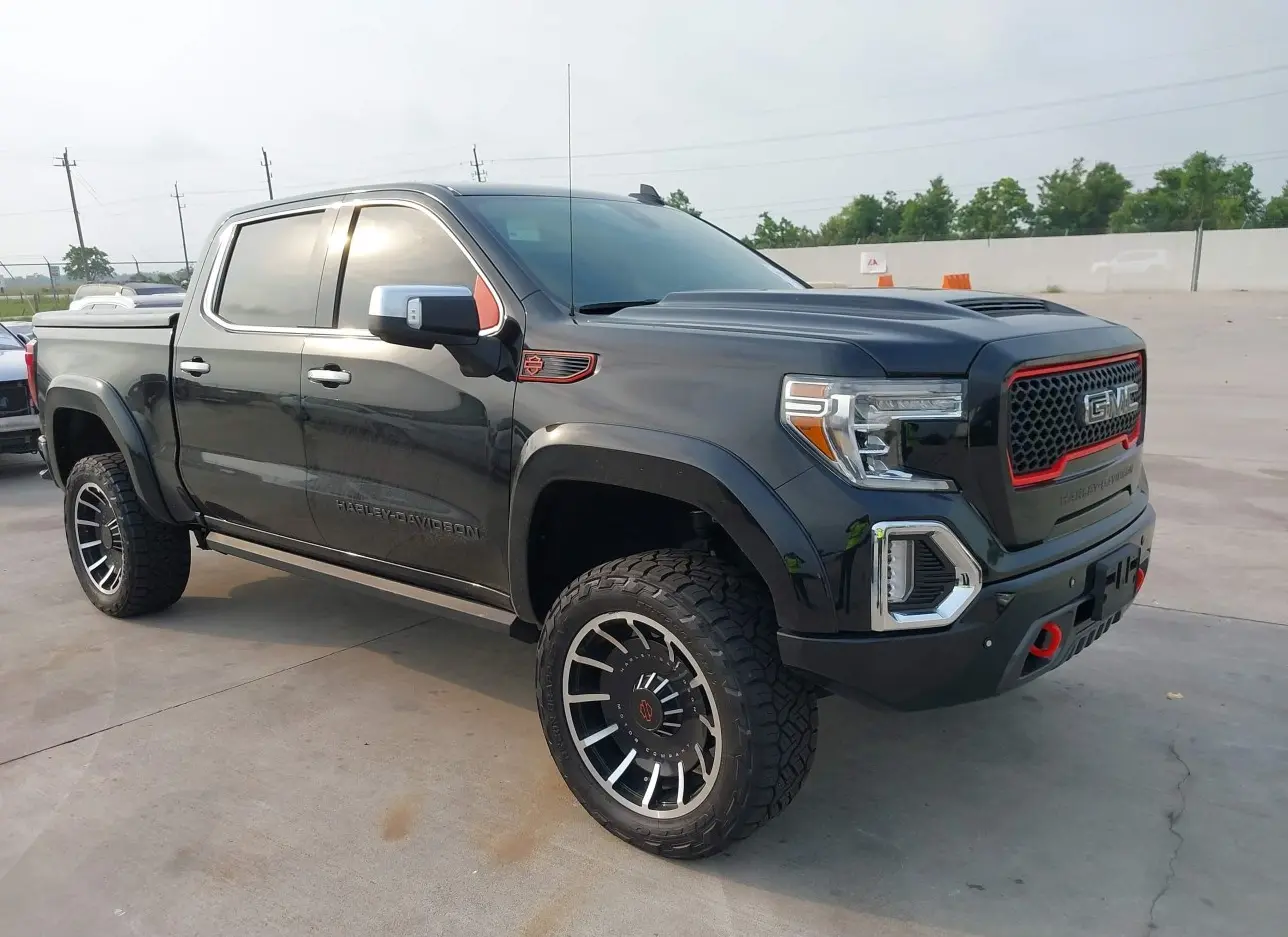 2021 GMC  - Image 1.