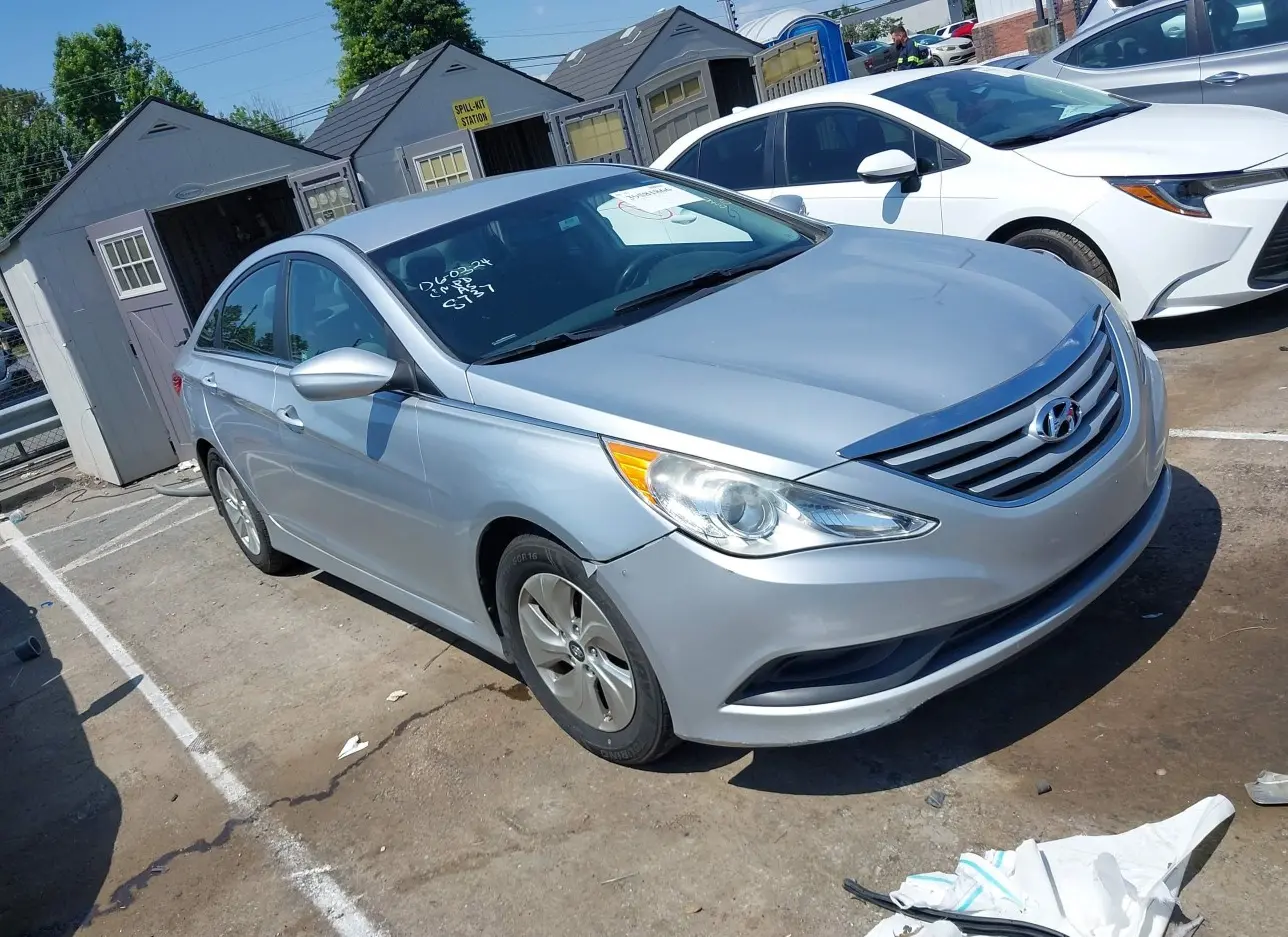 2014 HYUNDAI  - Image 1.