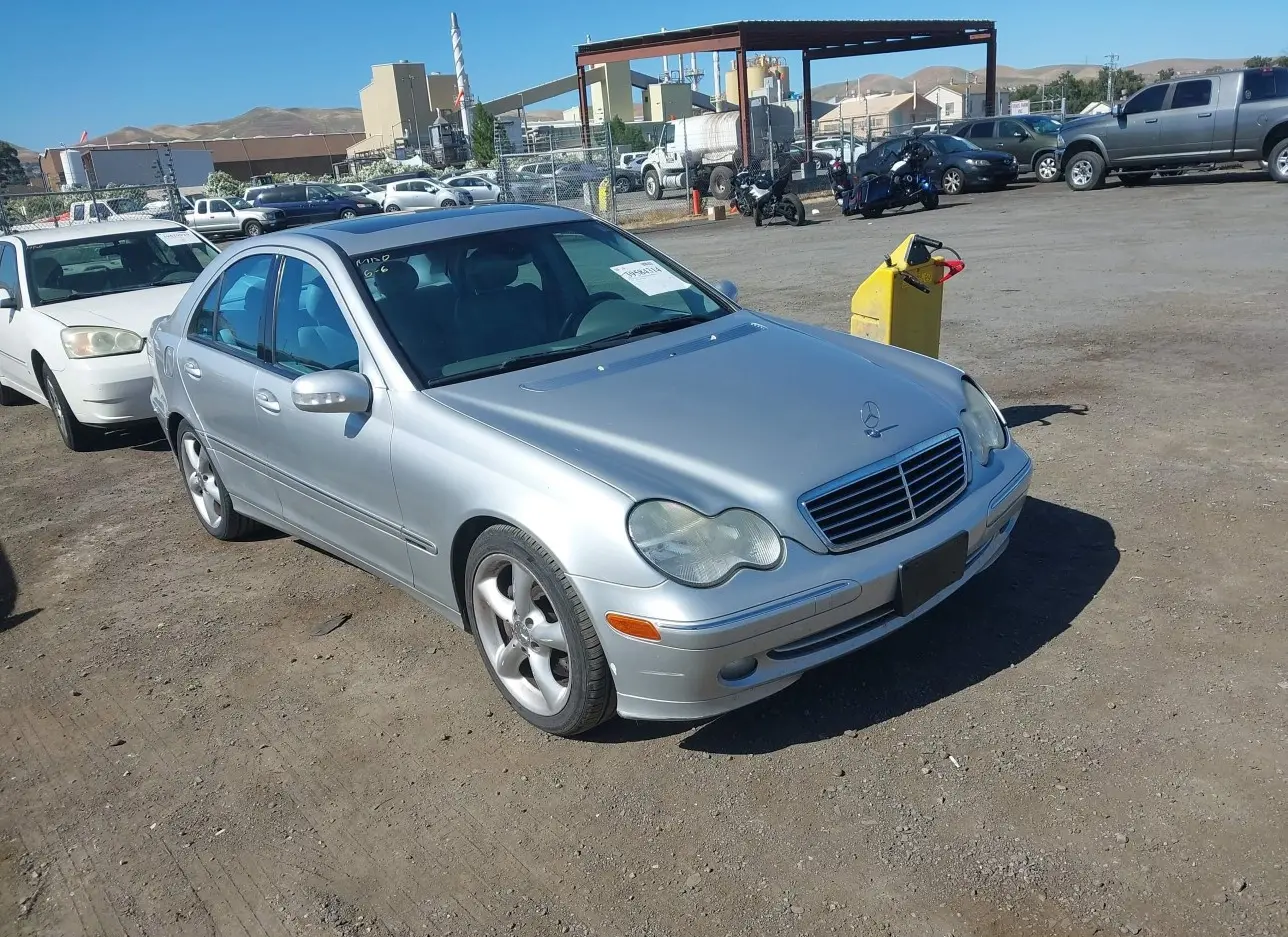 2004 MERCEDES-BENZ  - Image 1.