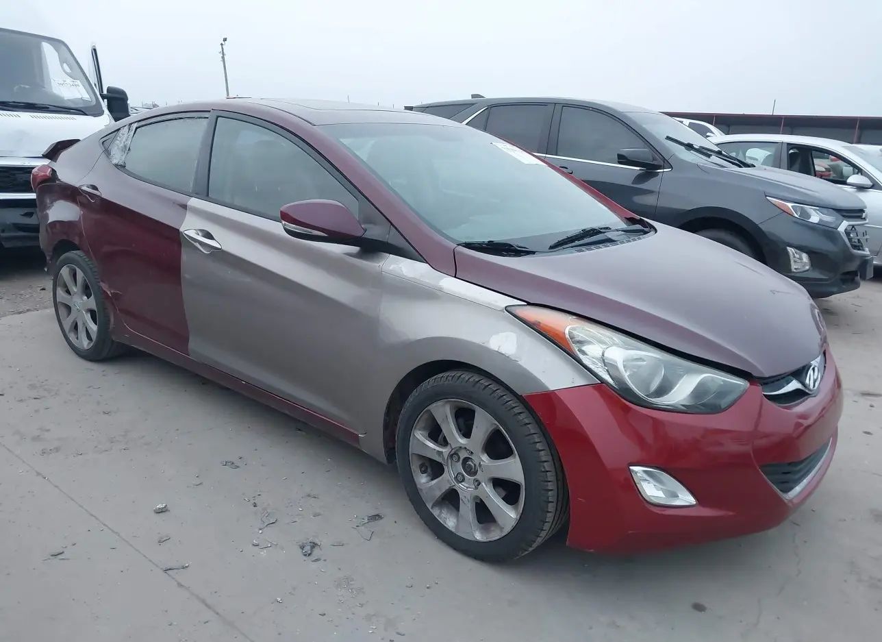 2012 HYUNDAI  - Image 1.