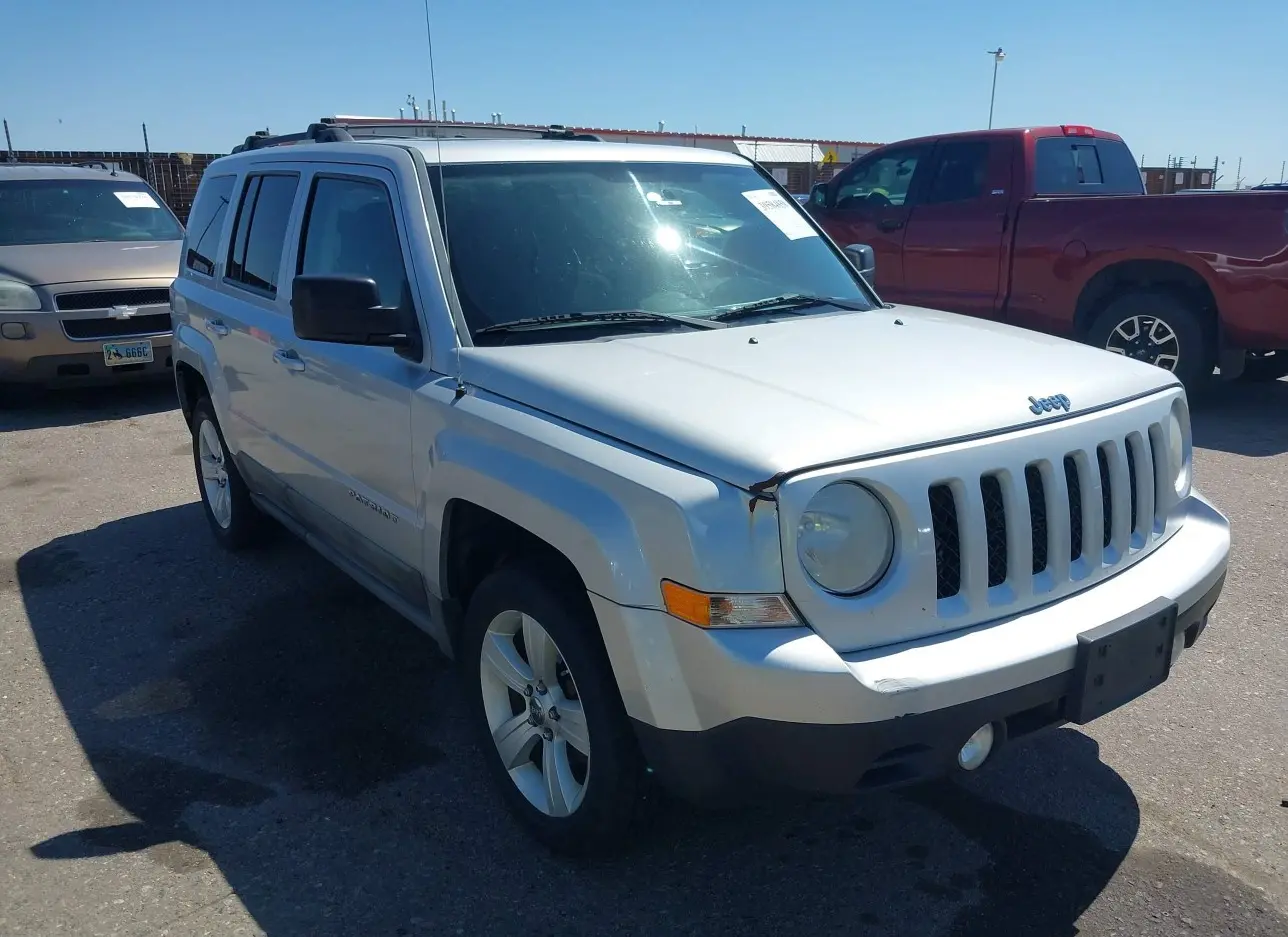 2011 JEEP  - Image 1.