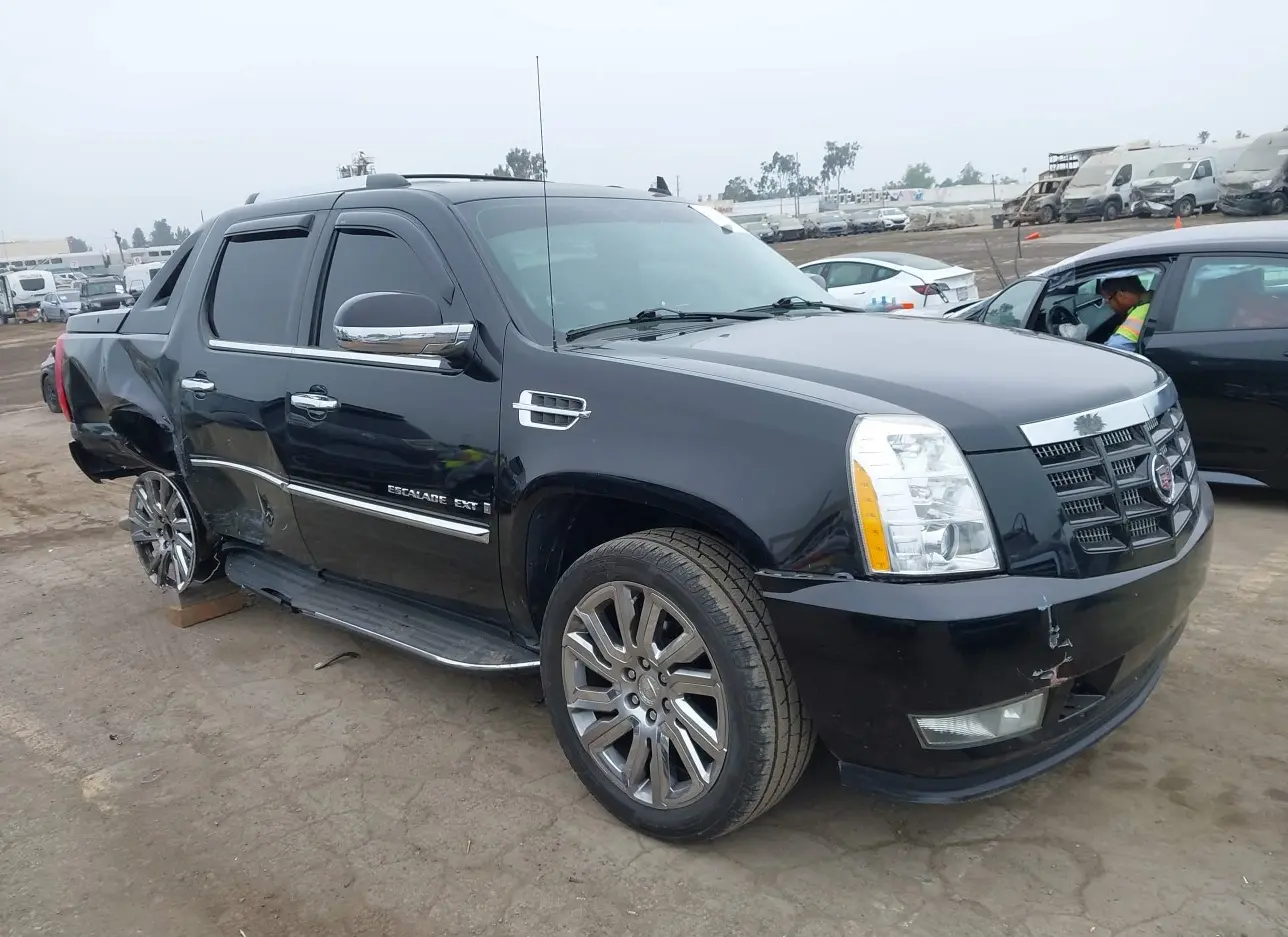 2008 CADILLAC  - Image 1.