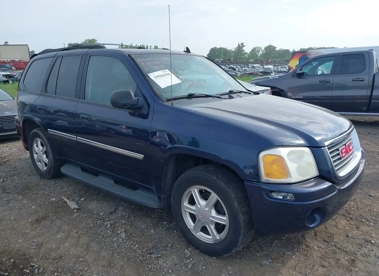 2008 GMC  - Image 1.