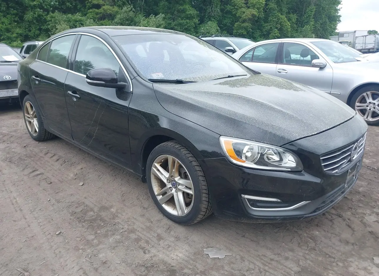 2014 VOLVO  - Image 1.