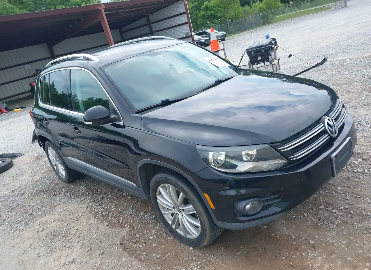 2012 VOLKSWAGEN  - Image 1.