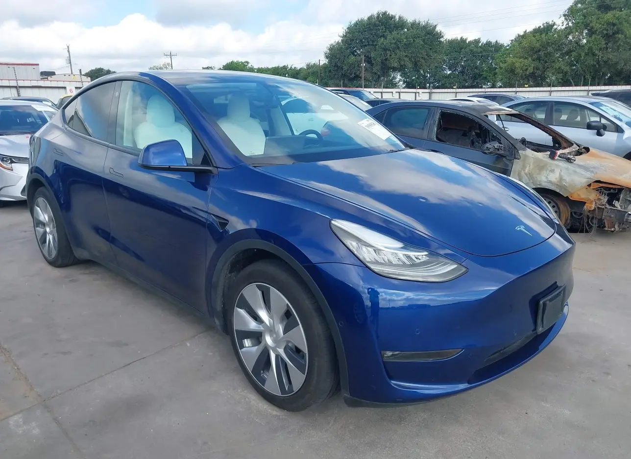 2022 TESLA  - Image 1.