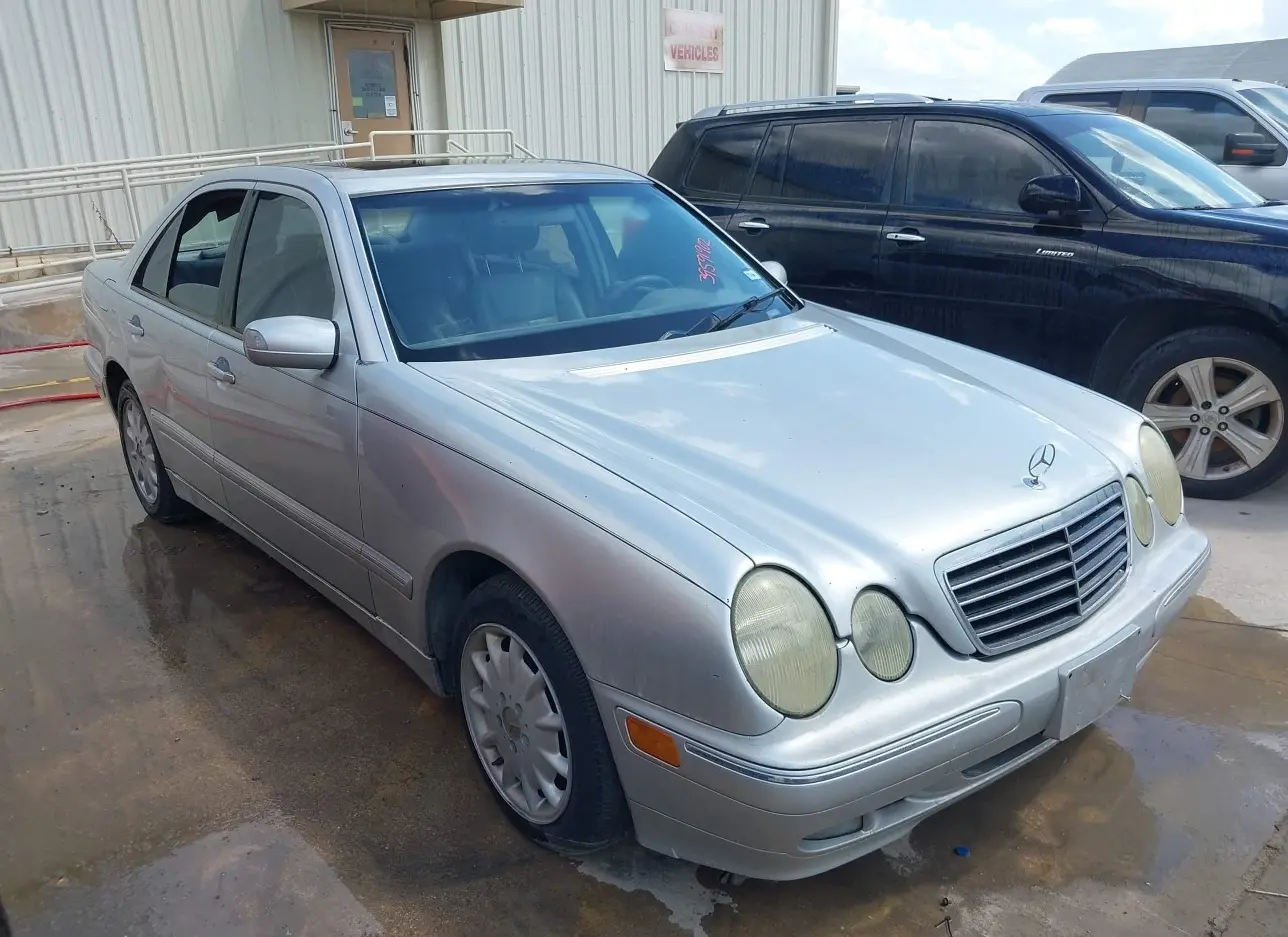 2001 MERCEDES-BENZ  - Image 1.