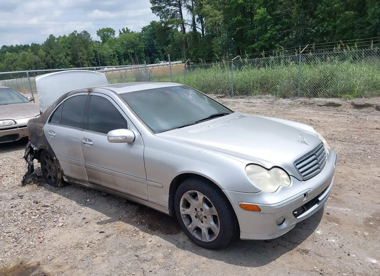 2005 MERCEDES-BENZ  - Image 1.