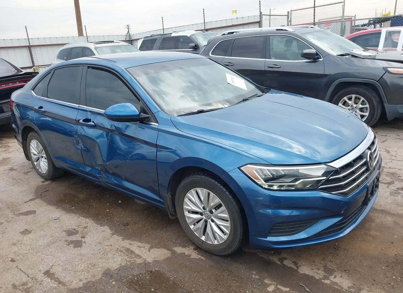 2019 VOLKSWAGEN  - Image 1.