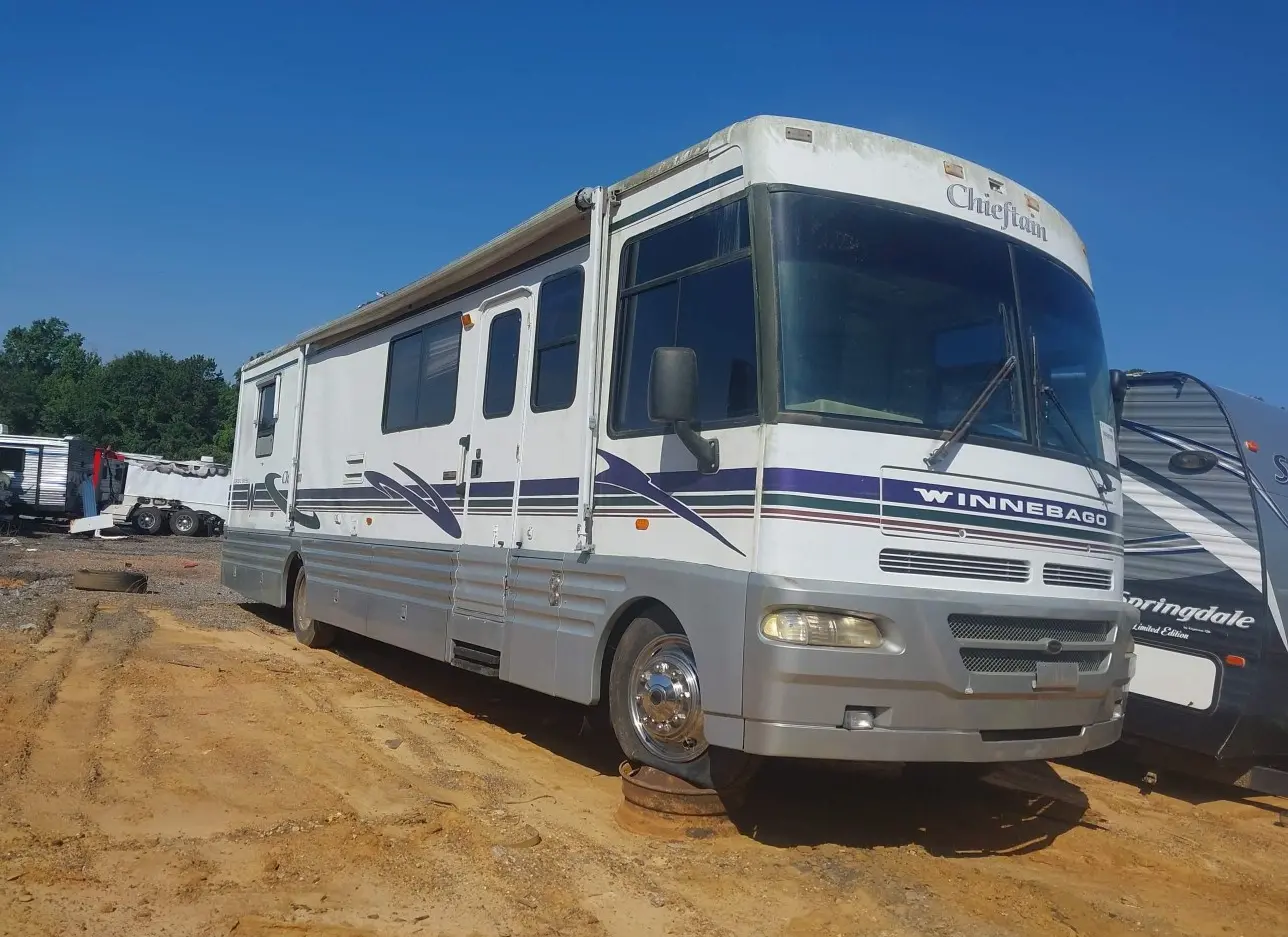 1998 FREIGHTLINER  - Image 1.