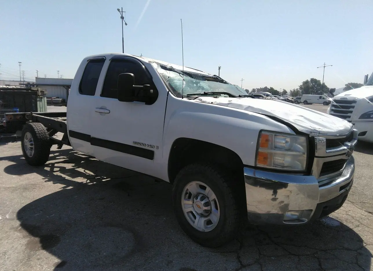 2009 CHEVROLET  - Image 1.