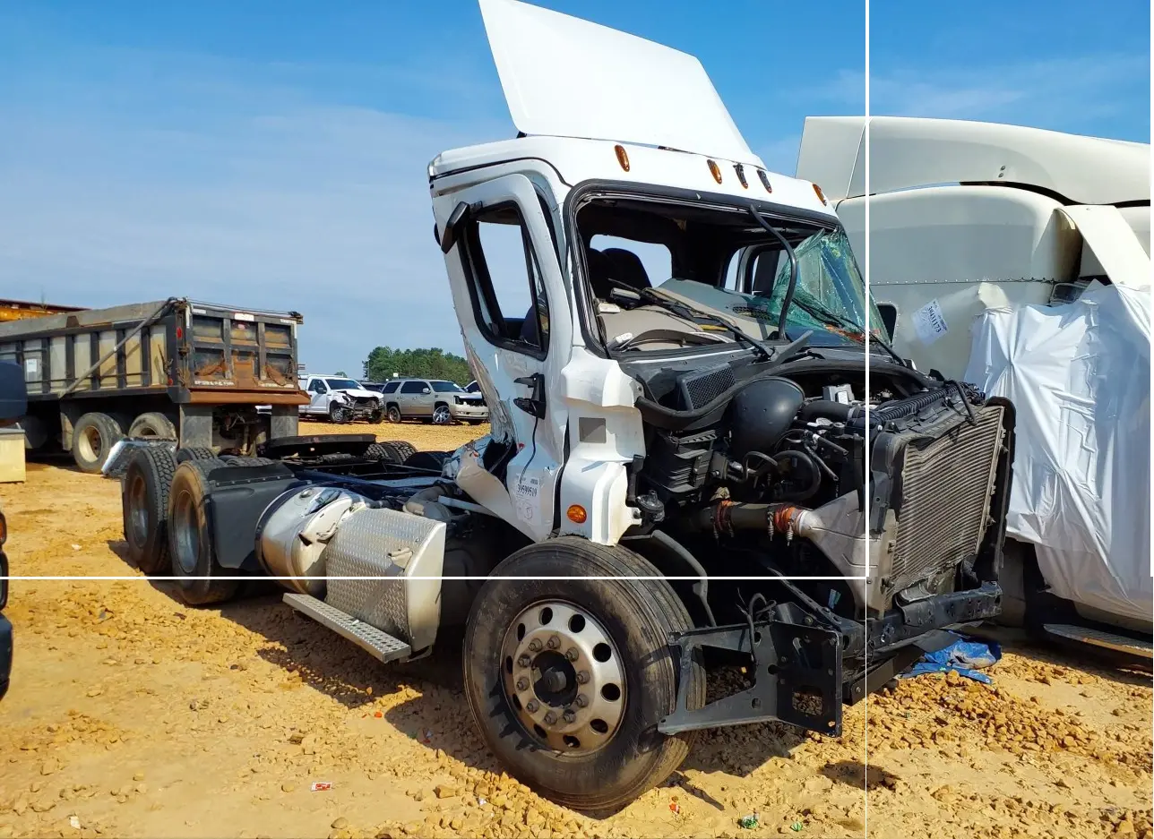 2016 FREIGHTLINER  - Image 1.