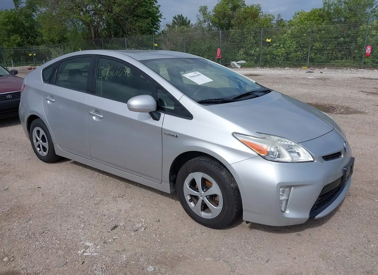 2013 TOYOTA  - Image 1.