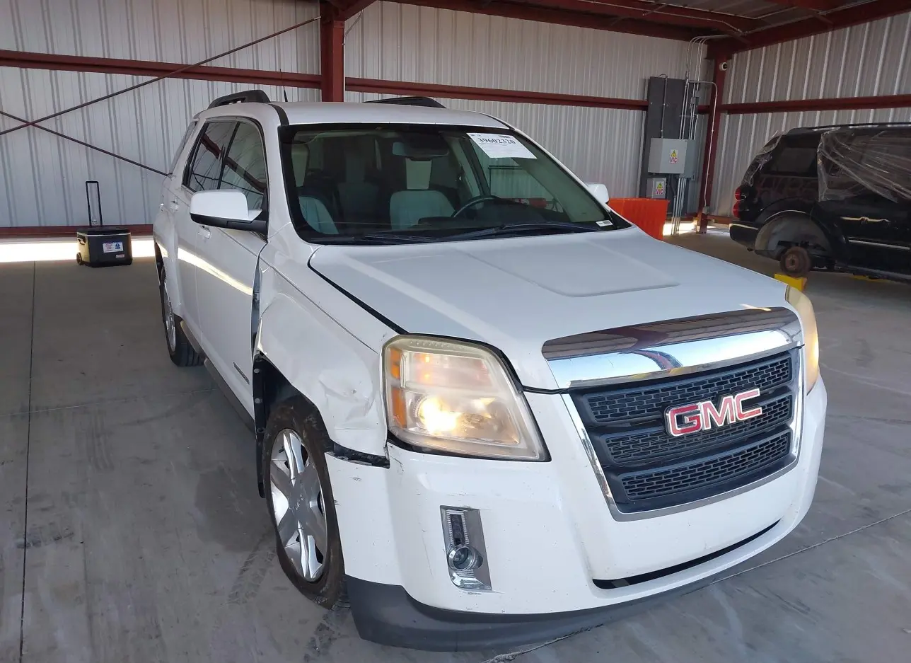 2012 GMC  - Image 1.